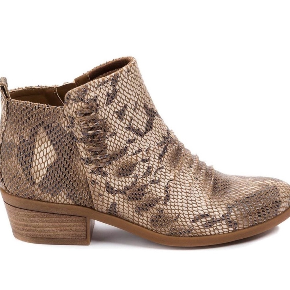 Bare Traps Grafton Snakeprint Faux Leather Ankle Booties Size 10 - Picture 2 of 11